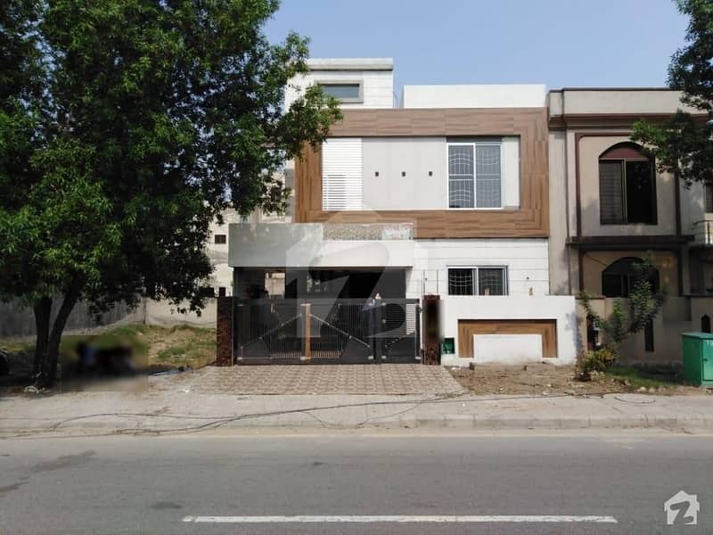 House In Bahria Town For Sale