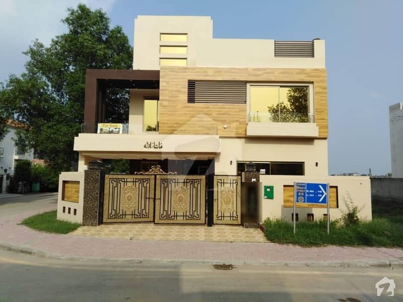 10 Marla House Up For Sale In Bahria Town