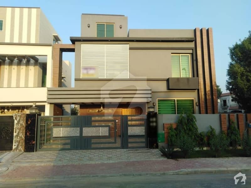 10 Marla Spacious House Available In Bahria Town For Sale