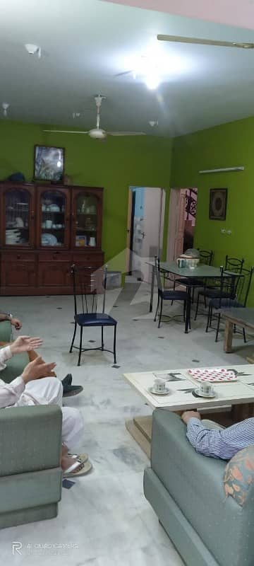 پی ای سی ایچ ایس بلاک 6 پی ای سی ایچ ایس جمشید ٹاؤن کراچی میں 10 کمروں کا 16 مرلہ مکان 8.3 کروڑ میں برائے فروخت۔