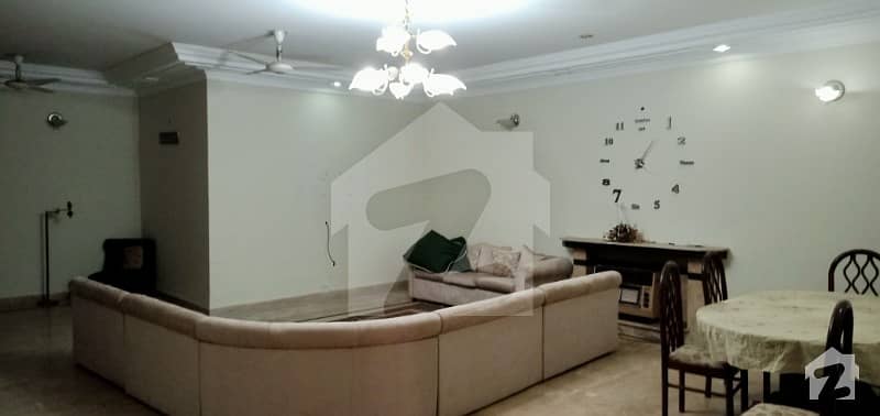 4500  Square Feet Upper Portion Ideally Situated In Model Town
