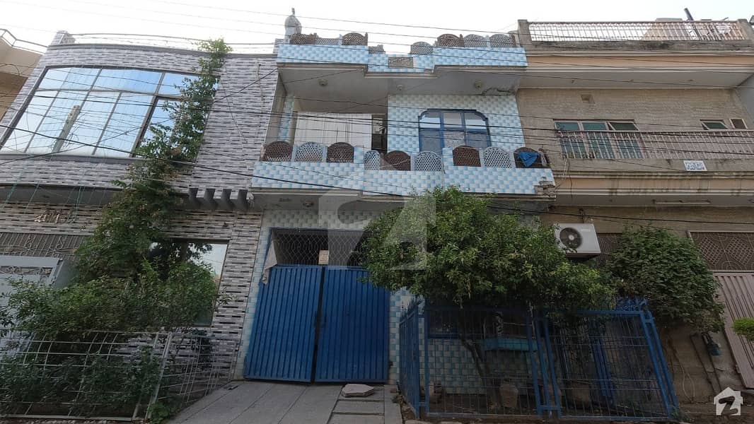جوہر ٹاؤن فیز 2 جوہر ٹاؤن لاہور میں 3 کمروں کا 4 مرلہ مکان 80 لاکھ میں برائے فروخت۔