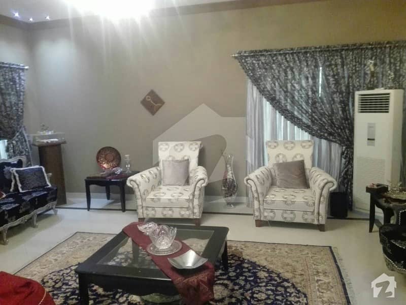 کلفٹن کراچی میں 3 کمروں کا 7 مرلہ زیریں پورشن 2.3 کروڑ میں برائے فروخت۔