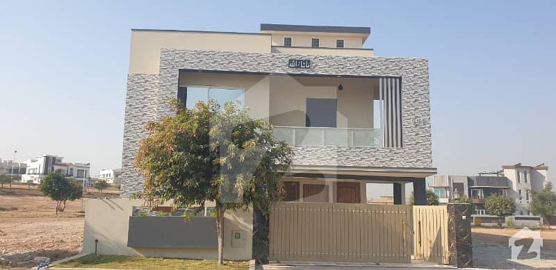 Back Open Solid Constructed House With 5 Beds Attach Washrooms Near Masjid Park And Commercial Area