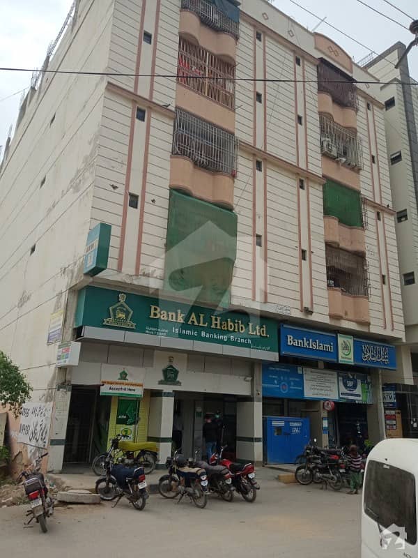 یونیورسٹی روڈ کراچی میں 3 کمروں کا 5 مرلہ فلیٹ 75 لاکھ میں برائے فروخت۔