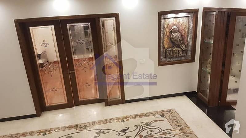 ڈی ایچ اے فیز 3 ڈیفنس (ڈی ایچ اے) لاہور میں 4 کمروں کا 10 مرلہ مکان 2 لاکھ میں کرایہ پر دستیاب ہے۔