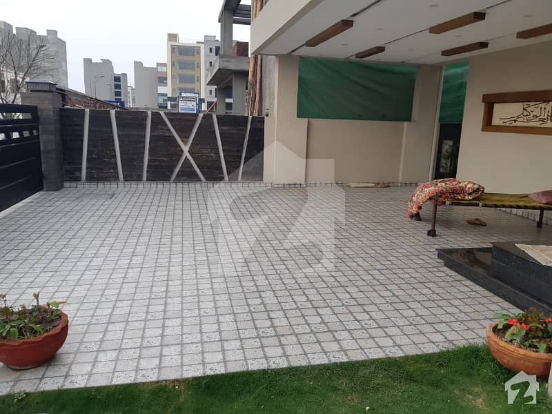 1 Kanal Luxurious Bungalow available for Rent In Dha Phase 6 Sector L