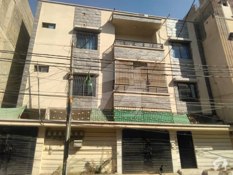 خالد بِن ولید روڈ کراچی میں 4 کمروں کا 8 مرلہ فلیٹ 2.75 کروڑ میں برائے فروخت۔