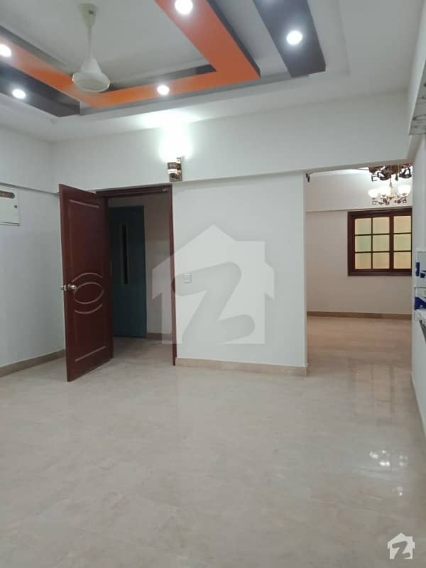 900  Square Feet Flat In Bukhari Commercial Area For Rent At Good Location