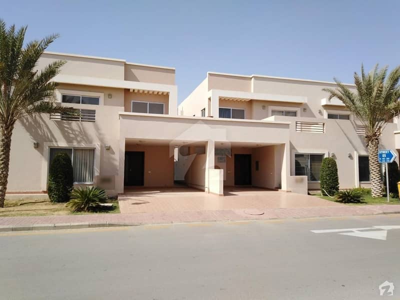 P - 11a 200sq Yds Good Location Villa Is Available For Sale