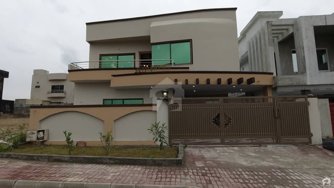 Brand New House Is Available For Sale In Bahria Town Phase 8