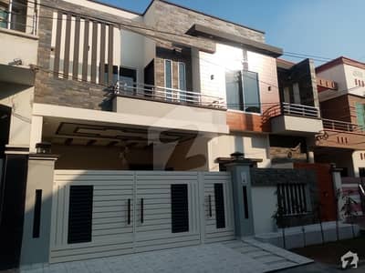 In Razzaq Villas Housing Scheme House Sized 7 Marla For Sale