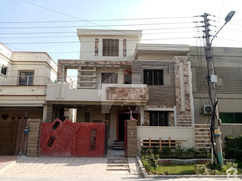 House Is Available For Sale In DC Colony