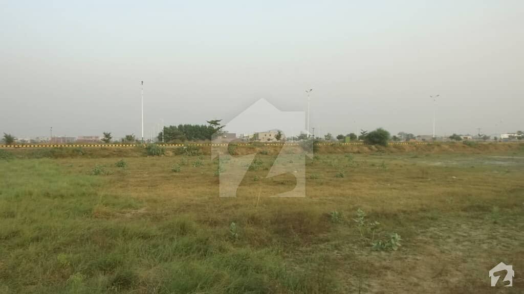 Pair Plot No 950  + 951 For Sale In Phase 6