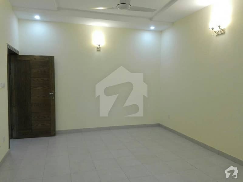 Good 5 Marla Lower Portion For Rent In D-12
