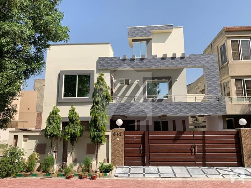 14 Marla Like New Home In Gulbahar Block  Sector C  Bahria Town Lahore