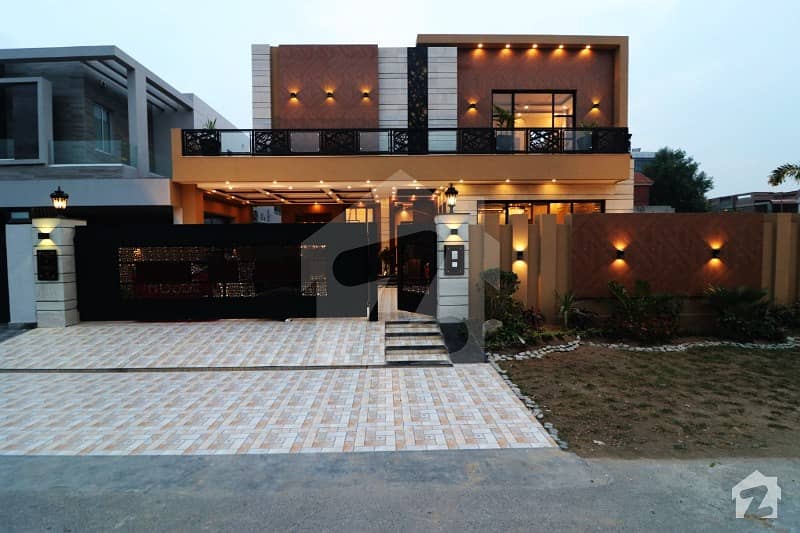 1 Kanal Fully Basement Mazhar Munir Design Villa For Sale In Phase 8
