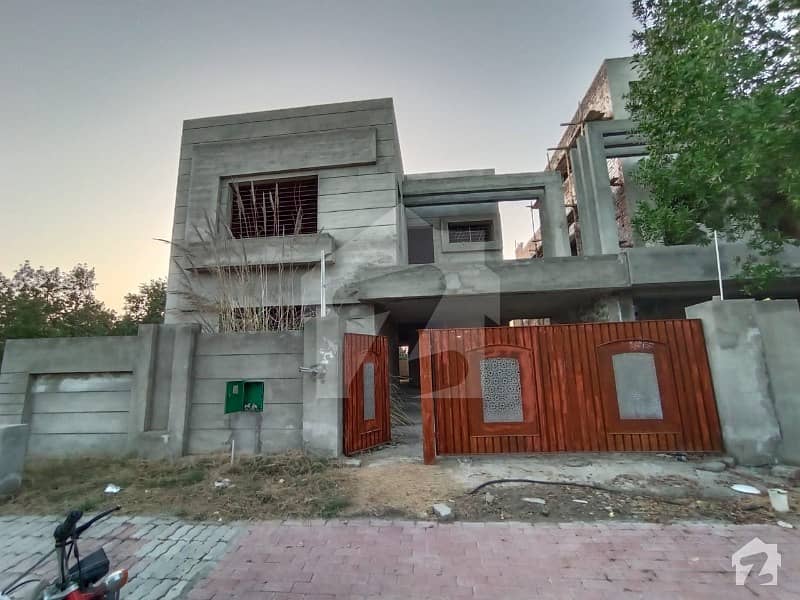 10 Marla Gray Structure House For Sale In Ghaznavi Block Bahria Town