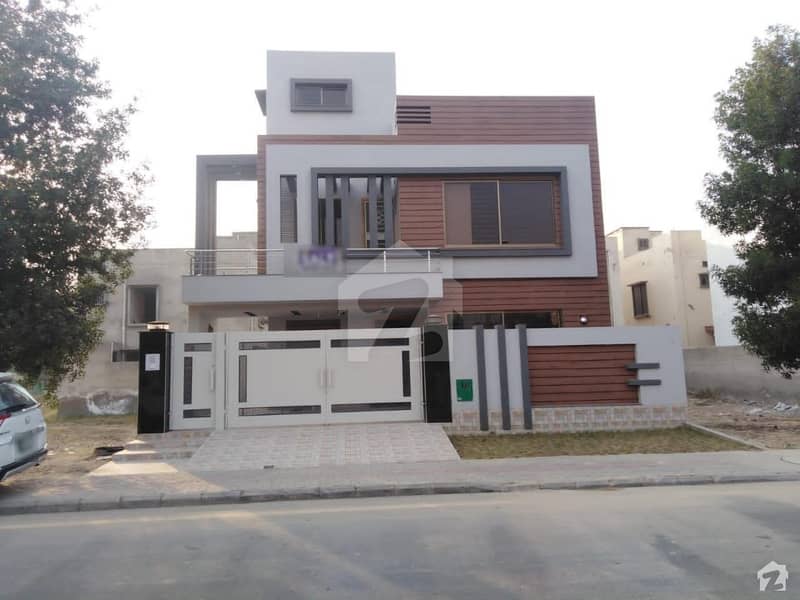 10 Marla Spacious House Available In Bahria Town For Sale