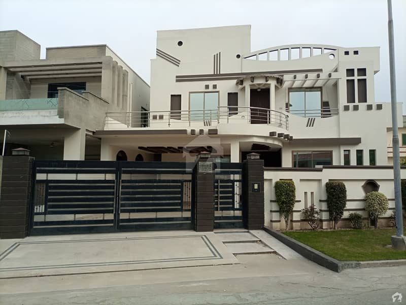 Centrally Located House In DC Colony Is Available For Sale