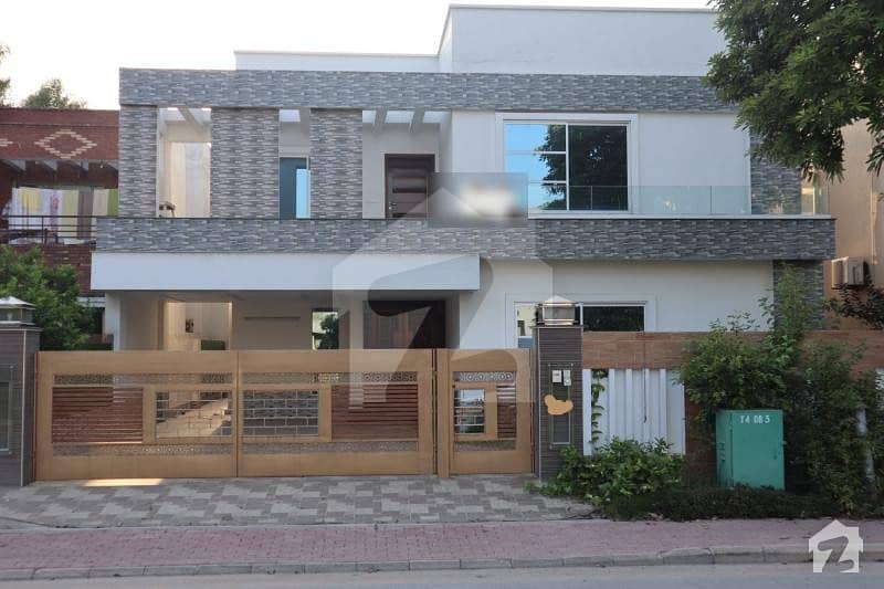 One Kanal Luxury Double Storey House For Sale In Babar Block