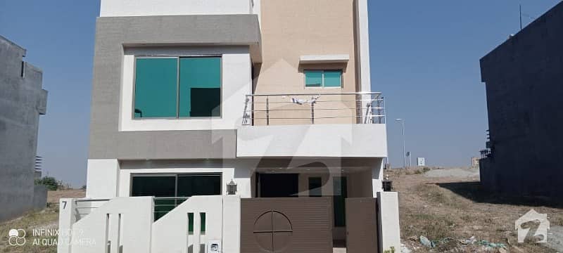 5 Marla Lavish House Up For Sale In Ali Block Phase 8 Bahria Town