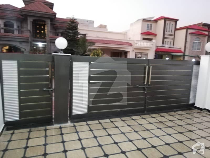 35x70 Triple Storey Luxury House For Sale In G-13 Islamabad First Entry