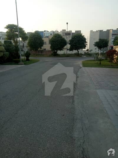 F Block Beautiful Location One Kanal Plot For Sale F Block Beautiful Location One Kanal Plot For Sale