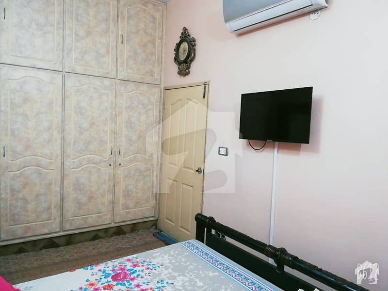 مدینہ کالونی لاہور میں 4 کمروں کا 3 مرلہ مکان 38 ہزار میں کرایہ پر دستیاب ہے۔
