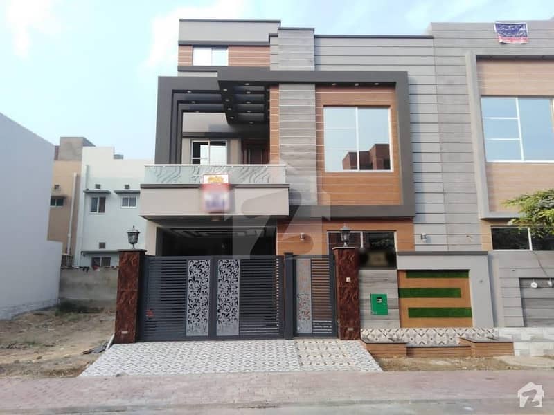 5 Marla House In Central Bahria Town For Sale