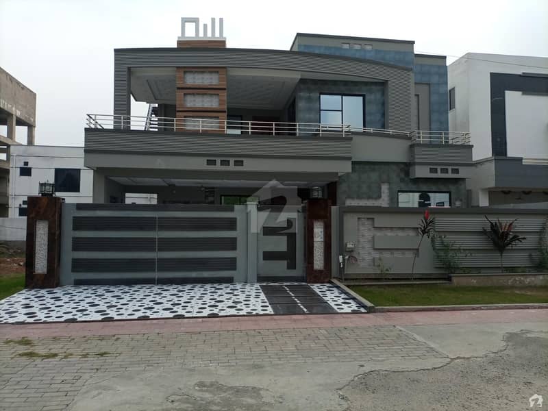 Buy A Centrally Located 1 Kanal House In Dc Colony