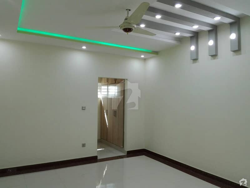 10 Marla House Available For Sale In Gulraiz Housing Scheme