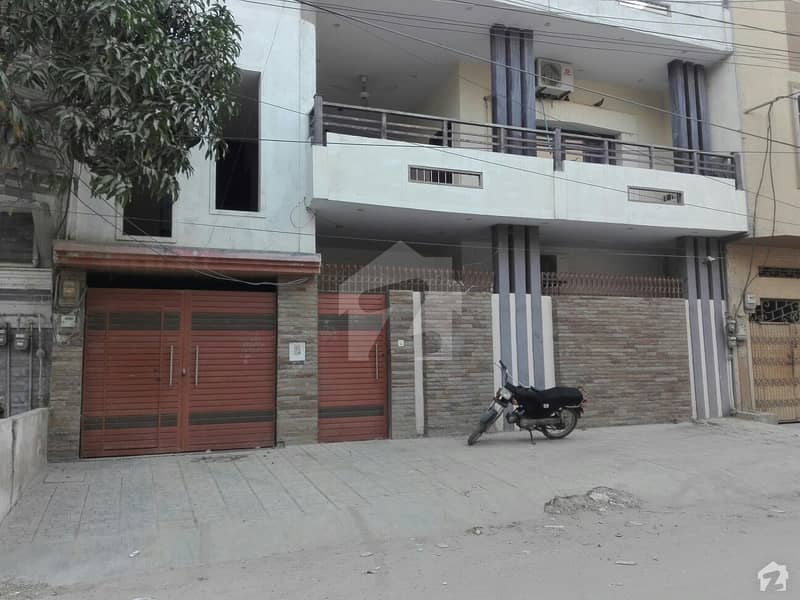 نارتھ کراچی ۔ سیکٹر 11اے نارتھ کراچی کراچی میں 6 کمروں کا 10 مرلہ مکان 3.5 کروڑ میں برائے فروخت۔