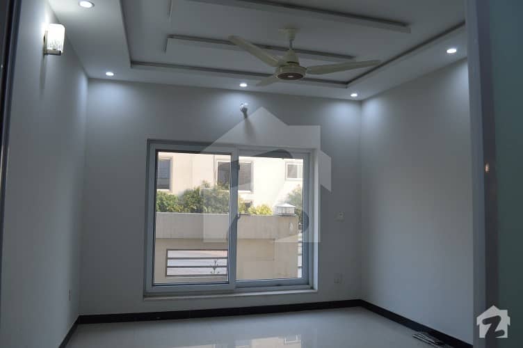 Dha Phase 1 Luxury House For Rent