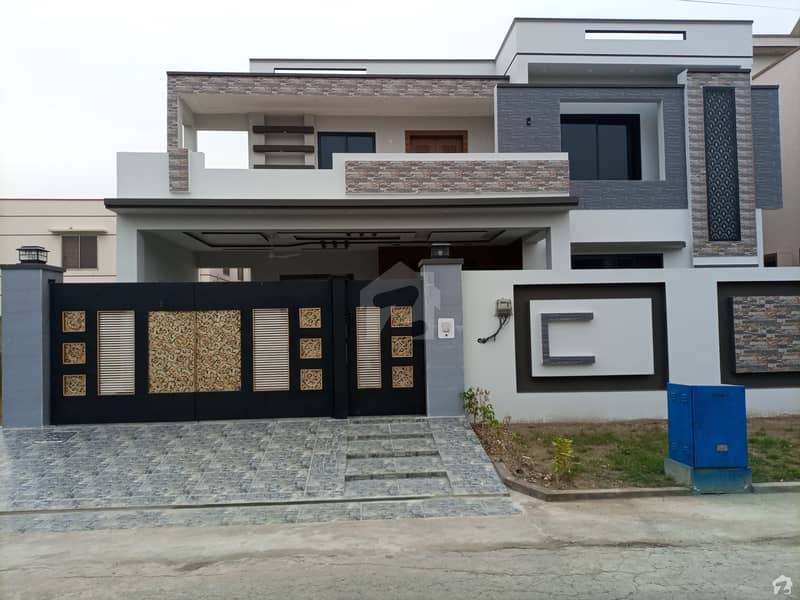 Buy A Centrally Located 1 Kanal House In DC Colony