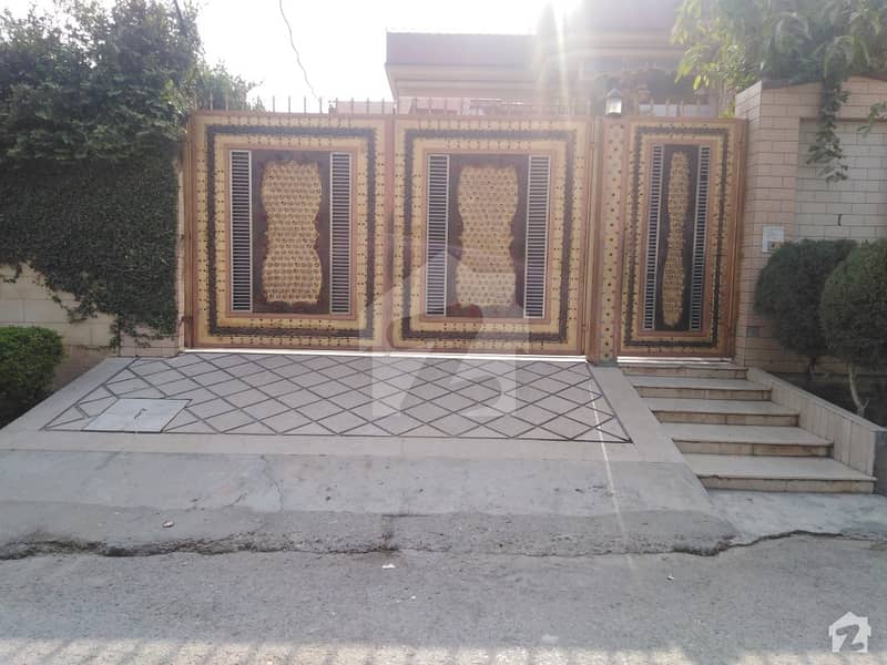 2 Kanal House Available For Sale In Hayatabad