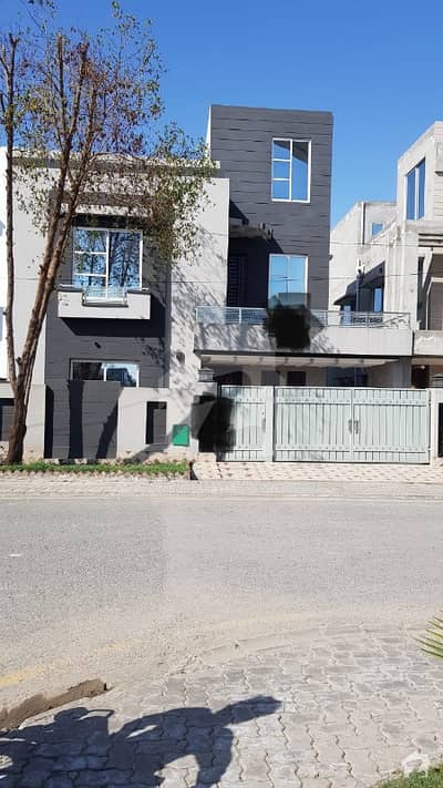 بحریہ ٹاؤن رفیع بلاک بحریہ ٹاؤن سیکٹر ای بحریہ ٹاؤن لاہور میں 5 کمروں کا 10 مرلہ مکان 1.75 کروڑ میں برائے فروخت۔ بحریہ ٹاؤن رفیع بلاک بحریہ ٹاؤن سیکٹر ای بحریہ ٹاؤن لاہور میں 5 کمروں کا 10 مرلہ مکان 1.75 کروڑ میں برائے فروخت۔