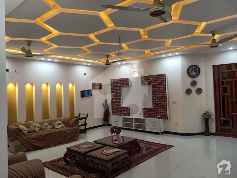 آئی ای پی انجنیئرز ٹاؤن ۔ سیکٹر اے آئی ای پی انجینئرز ٹاؤن لاہور میں 5 کمروں کا 18 مرلہ مکان 2.65 کروڑ میں برائے فروخت۔