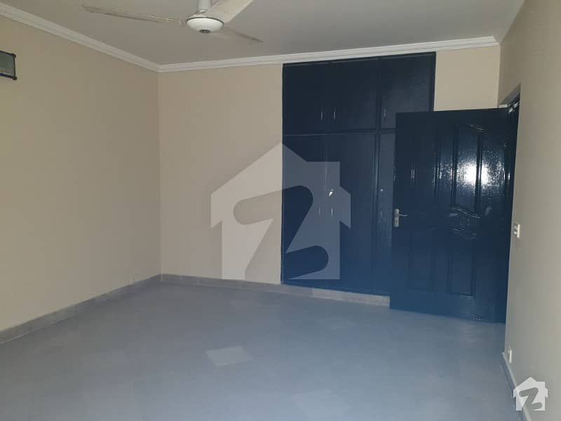 2 Bed Flat For Rent In Punjab Cooperative Housing Society Lahore