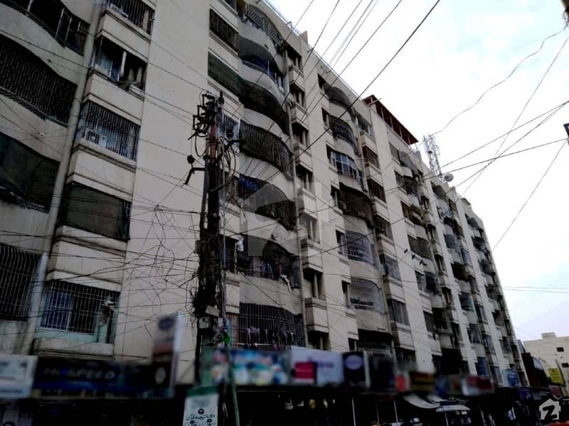 1525 Square Feet Flat Is Available For Sale