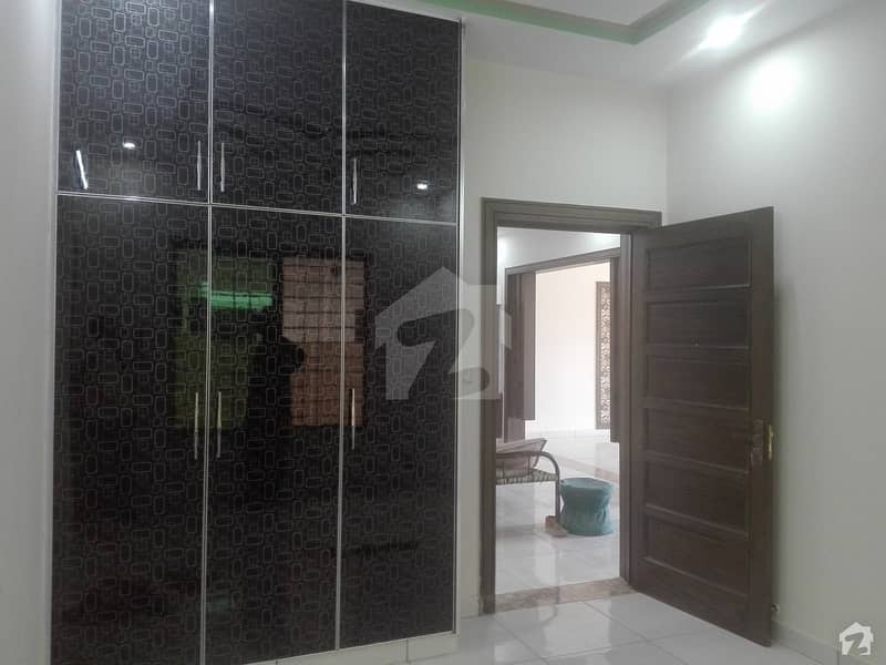 10 Marla Lower Portion In Pakistan Town For Rent At Good Location