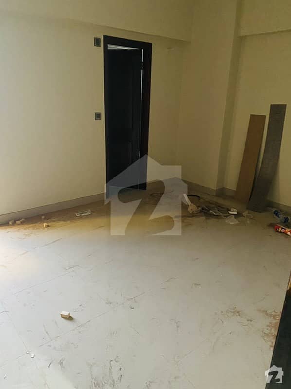 900  Square Feet Flat In Rashid Minhas Road For Rent At Good Location