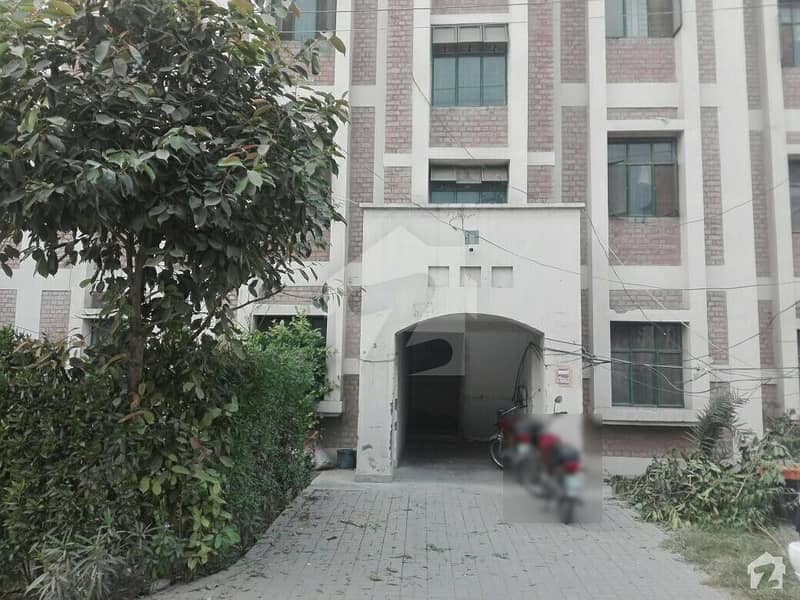 Good 675  Square Feet Flat For Sale In Labor Colony