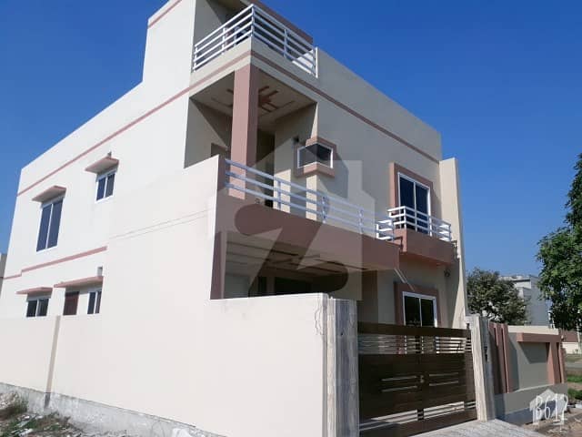 10 Marla Brand New Hot House In K Block Wapda City