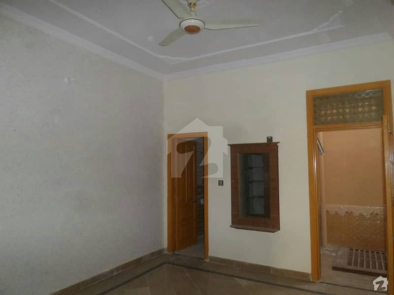 Spacious 2100 Square Feet Flat Available For Rent In D-17
