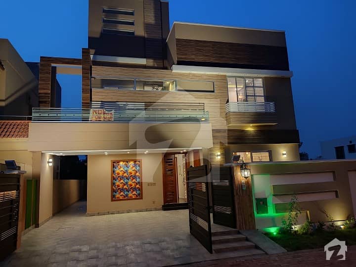 10 Marla Brand New Luxurious Classic Banglow For Sale In Bahria Town Lahore