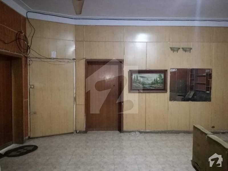 Full Furnished Room In Model Town