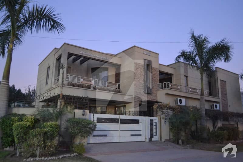 Modern Design Solid Construction Fully Furnished 1 Kanal Bungalow For Sale