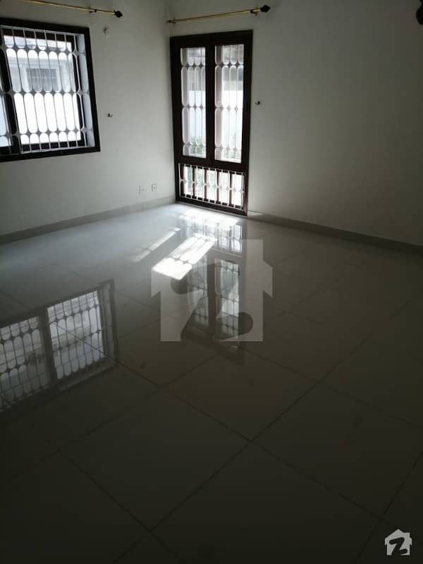 5850  Square Feet House In Dha Phase 1 For Rent At Good Location