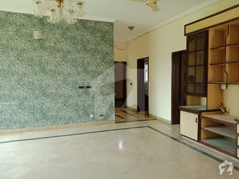 1 Kanal Luxurious House Available For Rent In Phase 2